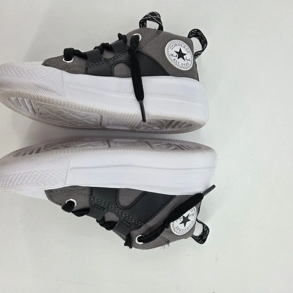 Converse Chuck Taylor All Star Ultra Grey Black Mid Top Sneakers Kids 9 Toddler